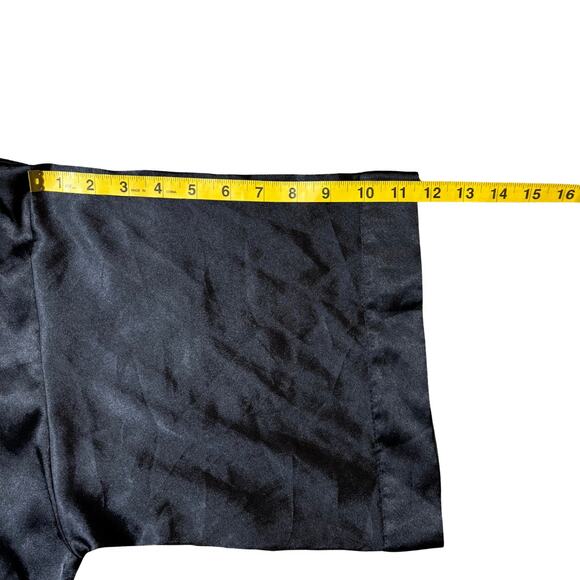 Victoria Secret Black Satin Robe w/ Matching Belt Sz M China - Picture 5 of 8